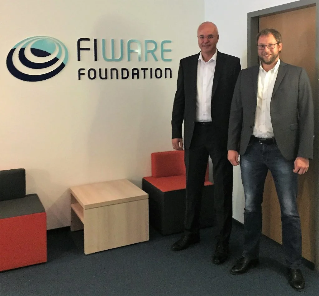 Besuch in Berlin: Netzlink zu Gast bei der FIWARE Foundation. (v. l.: Ulrich Ahle, CEO der FIWARE Foundation e. V. und Martin Lange, Cloud Manager Netzlink