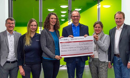 Spende von Netzlink für das Hoffmann von Fallersleben Gymnasium, Dezember 2019