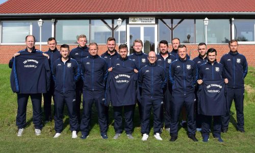 TSV Timmerlah in Trikots sponsored by Netzlink
